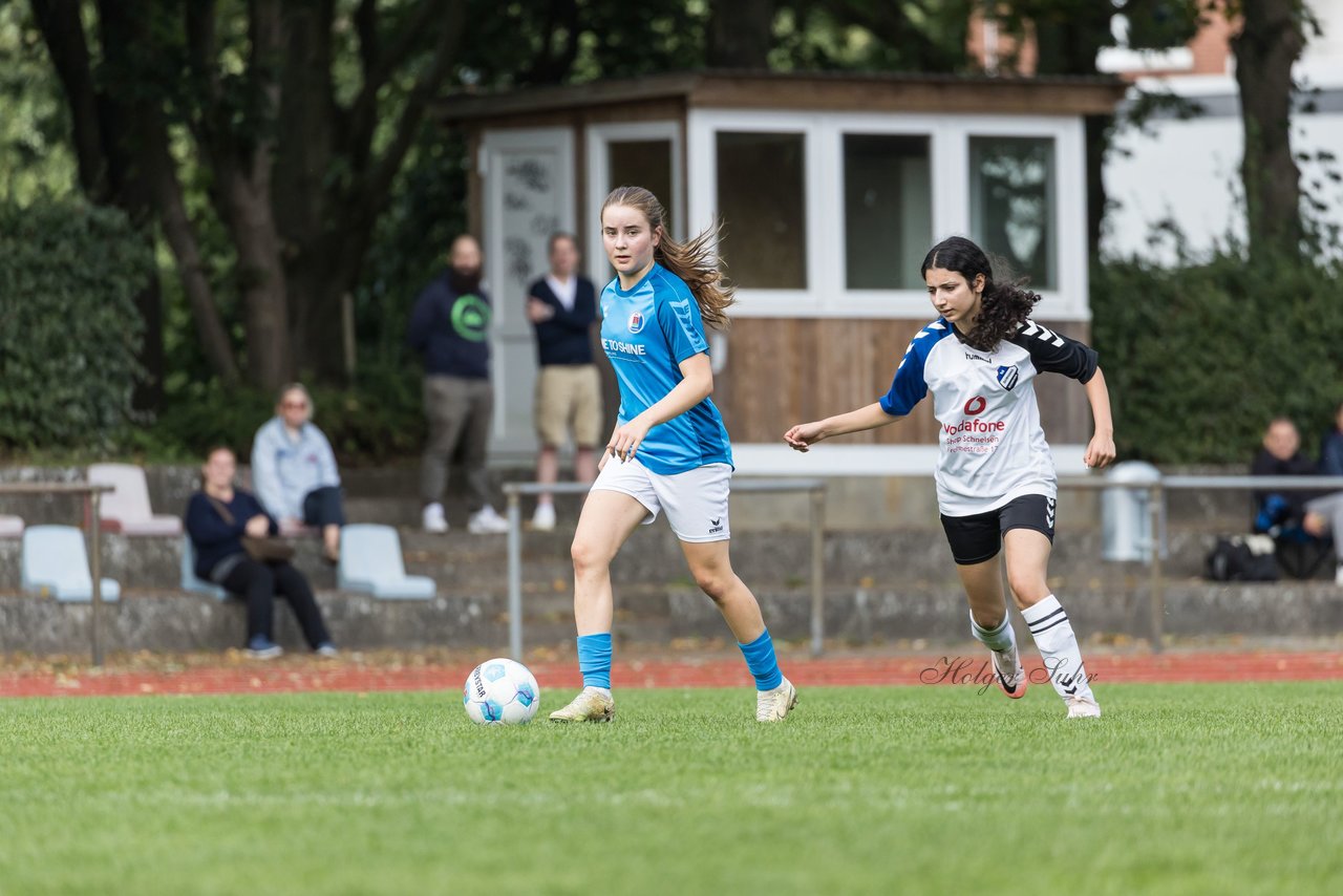 Bild 121 - wBJ VfL Pinneberg - Germania Schnelsen : Ergebnis: 15:1